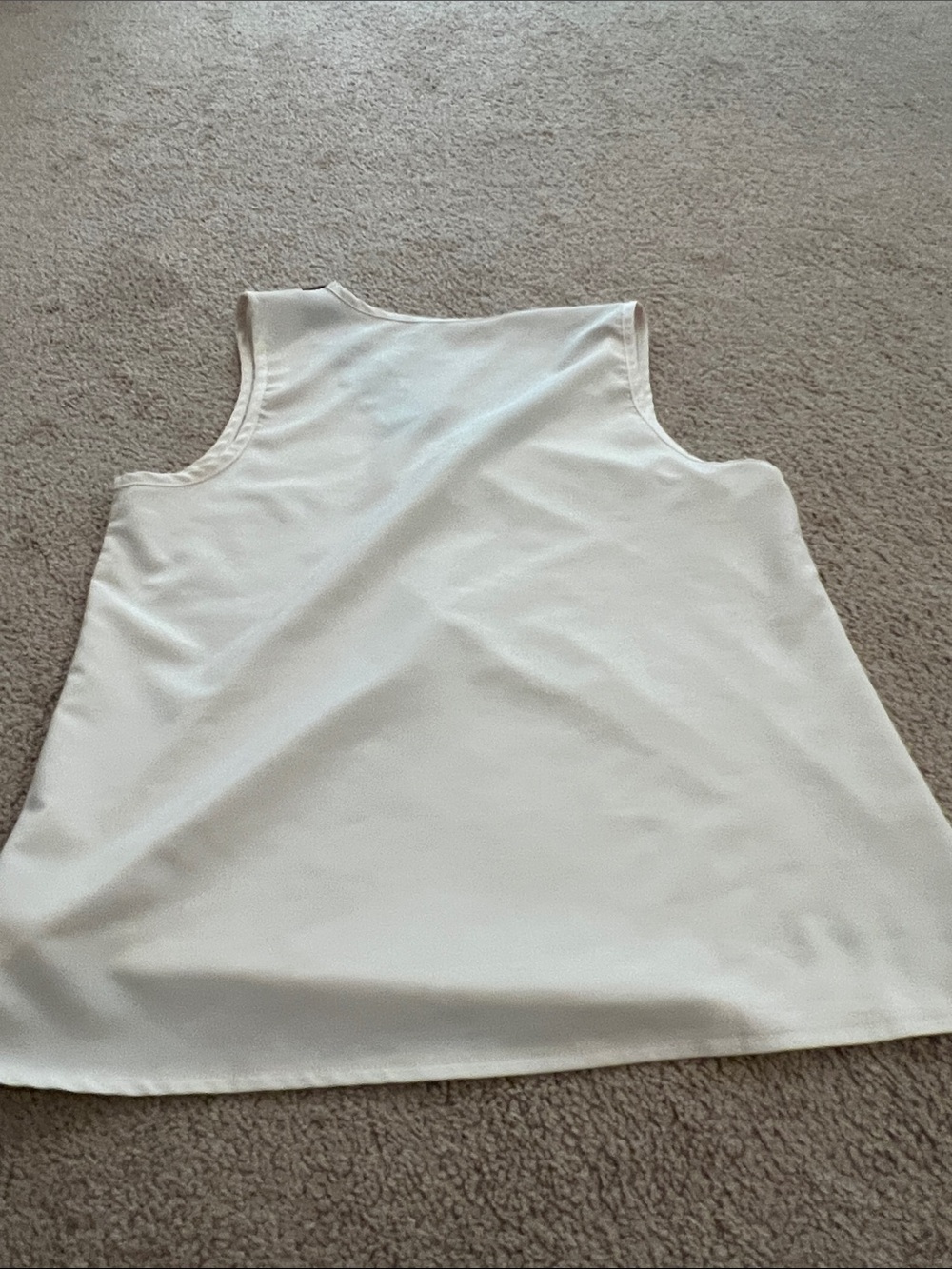 Source Unknown Cream Sleeveless Camisole with Black Tie - Picture 6 of 6